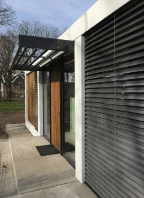 Zonwering lamellen dak